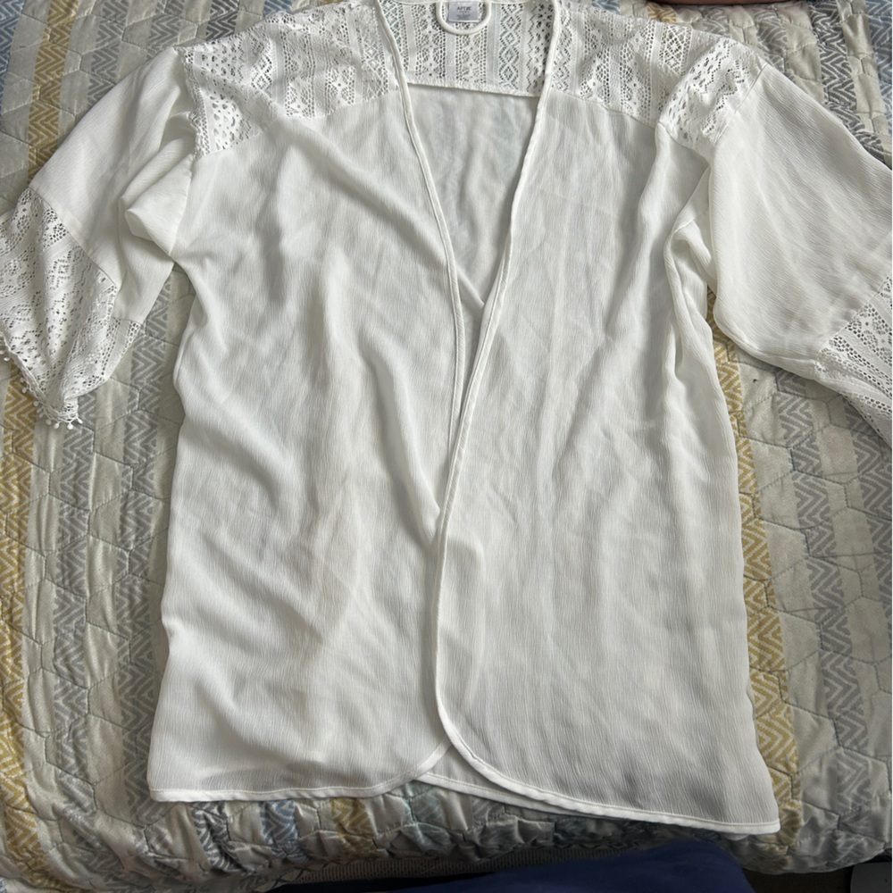 Apt 9 kimono white intimates large